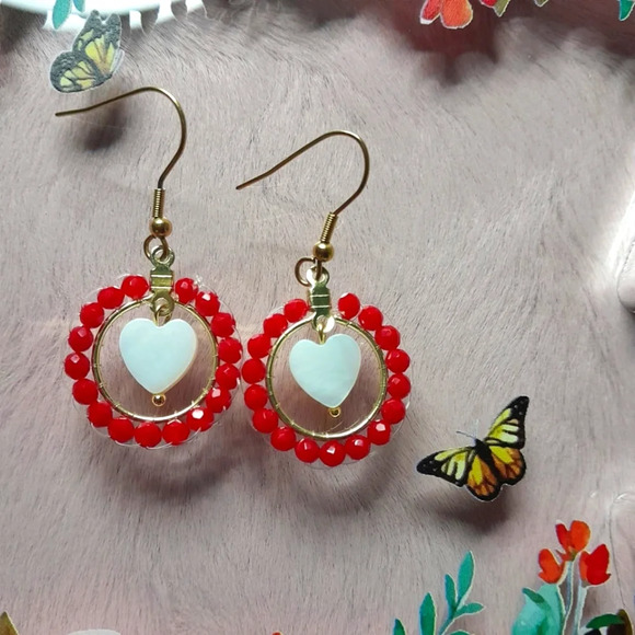 Dangle earring - Picture 2 of 2